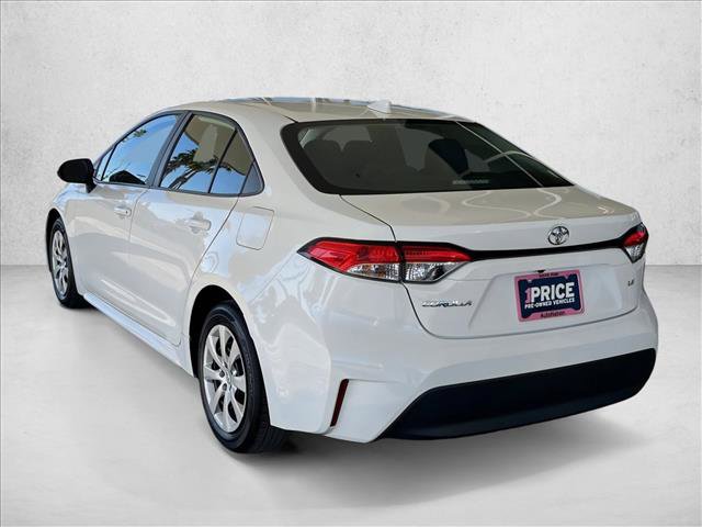 Used 2023 Toyota Corolla LE image 3