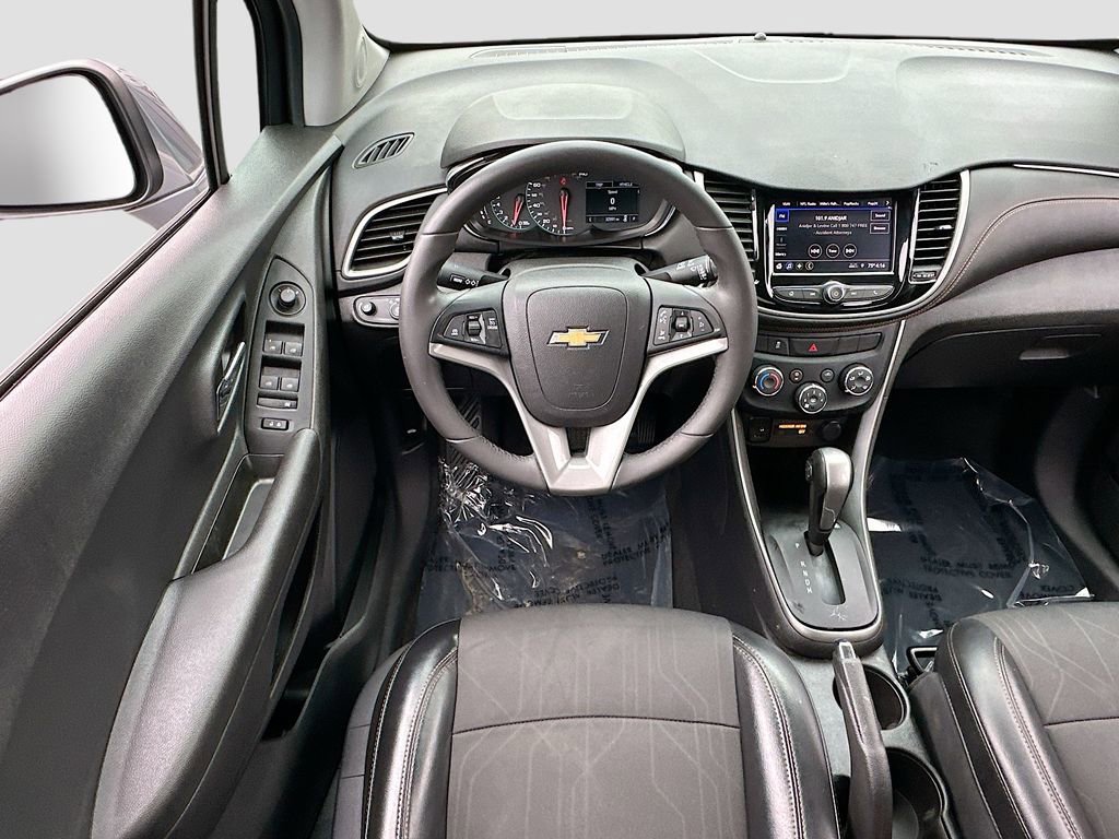 Used 2020 Chevrolet Trax LT w/ Driver Confidence Package image 20