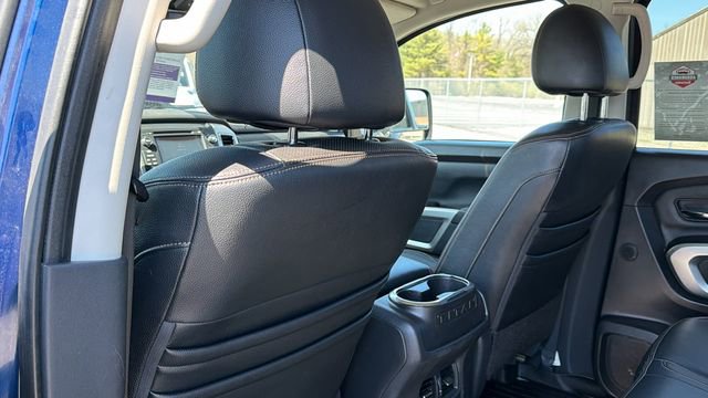 Used 2018 Nissan Titan SL w/ Chrome Package AWD/4WD image 25