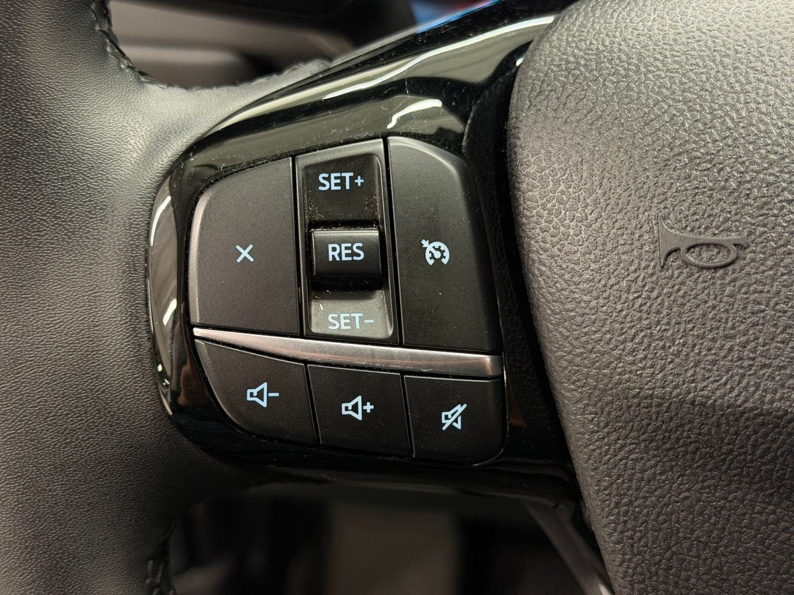 Used 2022 Ford Escape SE w/ Convenience Package AWD/4WD image 14