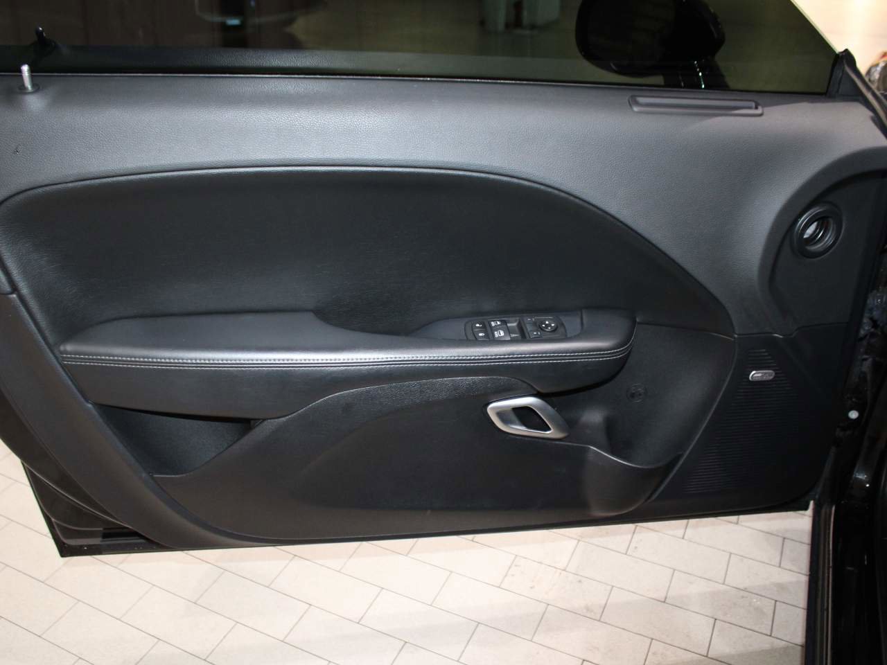 Used 2019 Dodge Challenger R/T Scat Pack w/ Scat Pack Stripe image 11