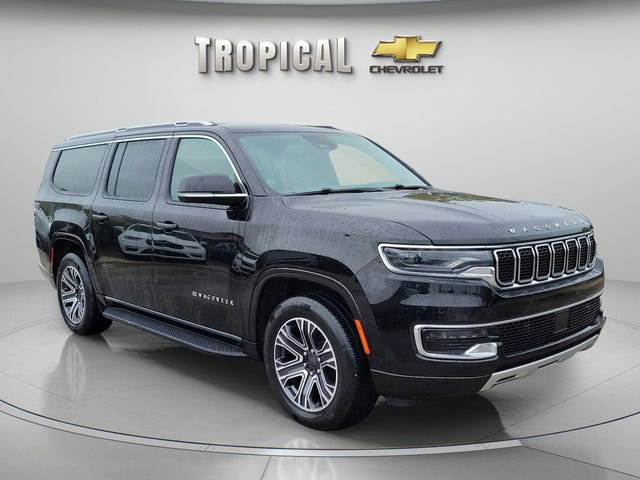 Used 2024 Jeep Wagoneer L Series II w/ Flexible Seating Group image 4