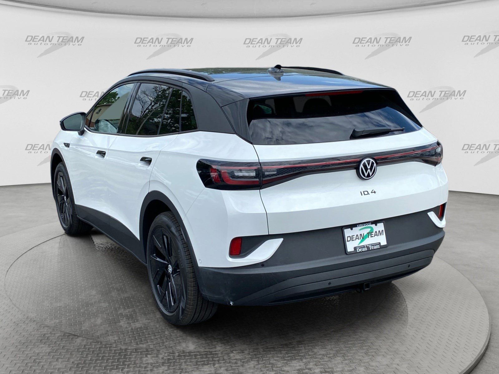 New 2026 Volkswagen ID.4 Pro S Plus AWD/4WD image 5