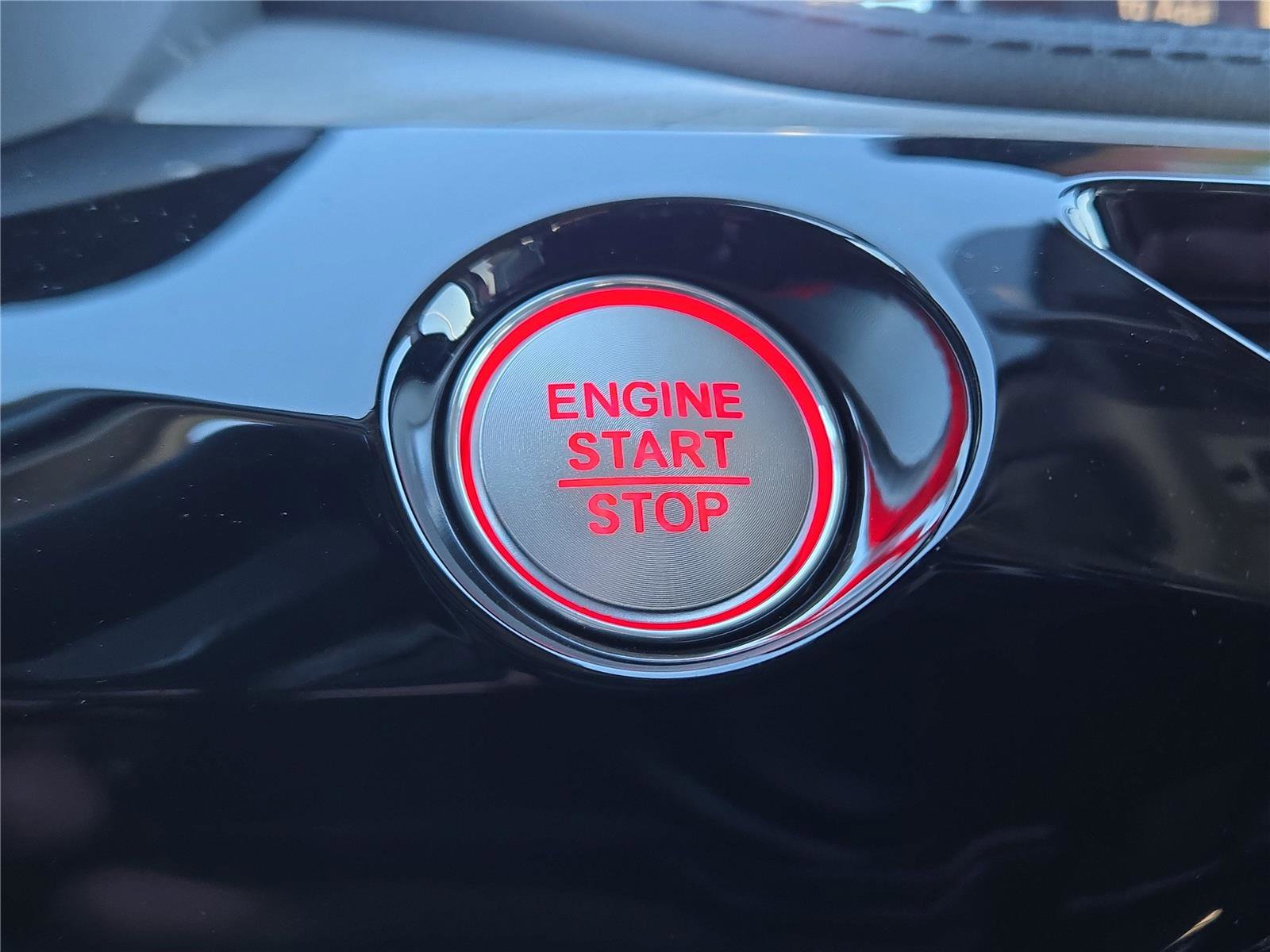 New 2026 Acura MDX SH-AWD w/Advance image 4