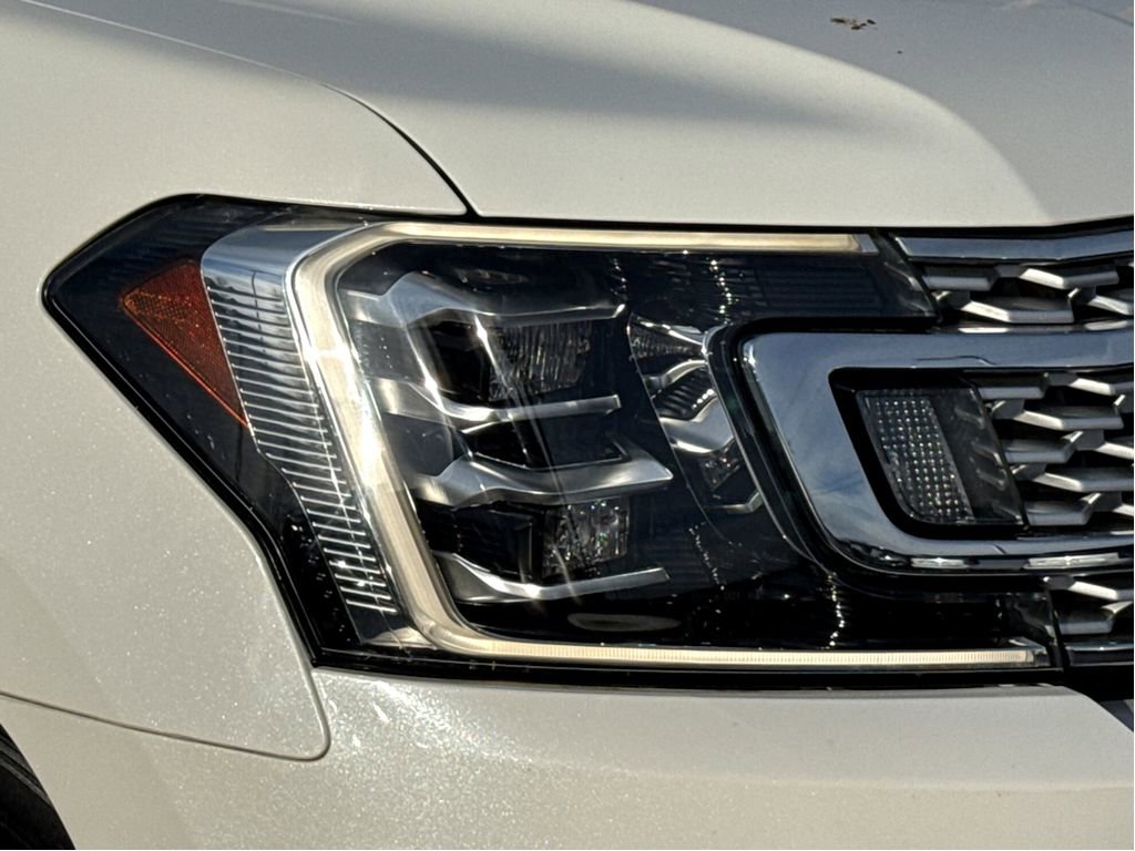 Used 2020 Ford Expedition Platinum image 5