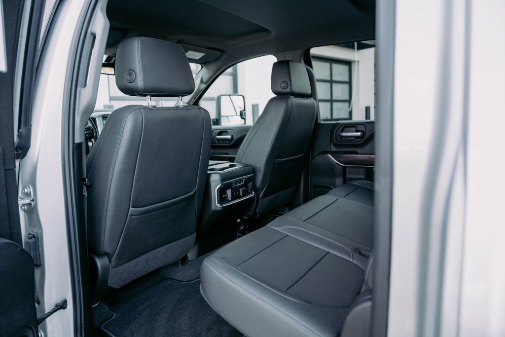 Used 2021 GMC Sierra 2500 SLT w/ SLT Convenience Package image 15