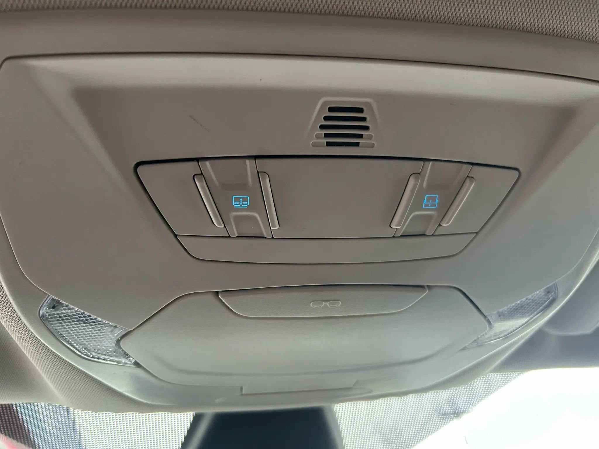 Used 2019 Ford Escape Titanium image 14