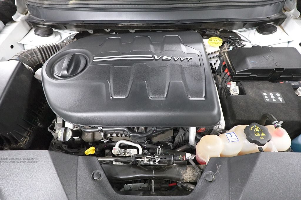 Used 2022 Jeep Cherokee Trailhawk AWD/4WD image 35