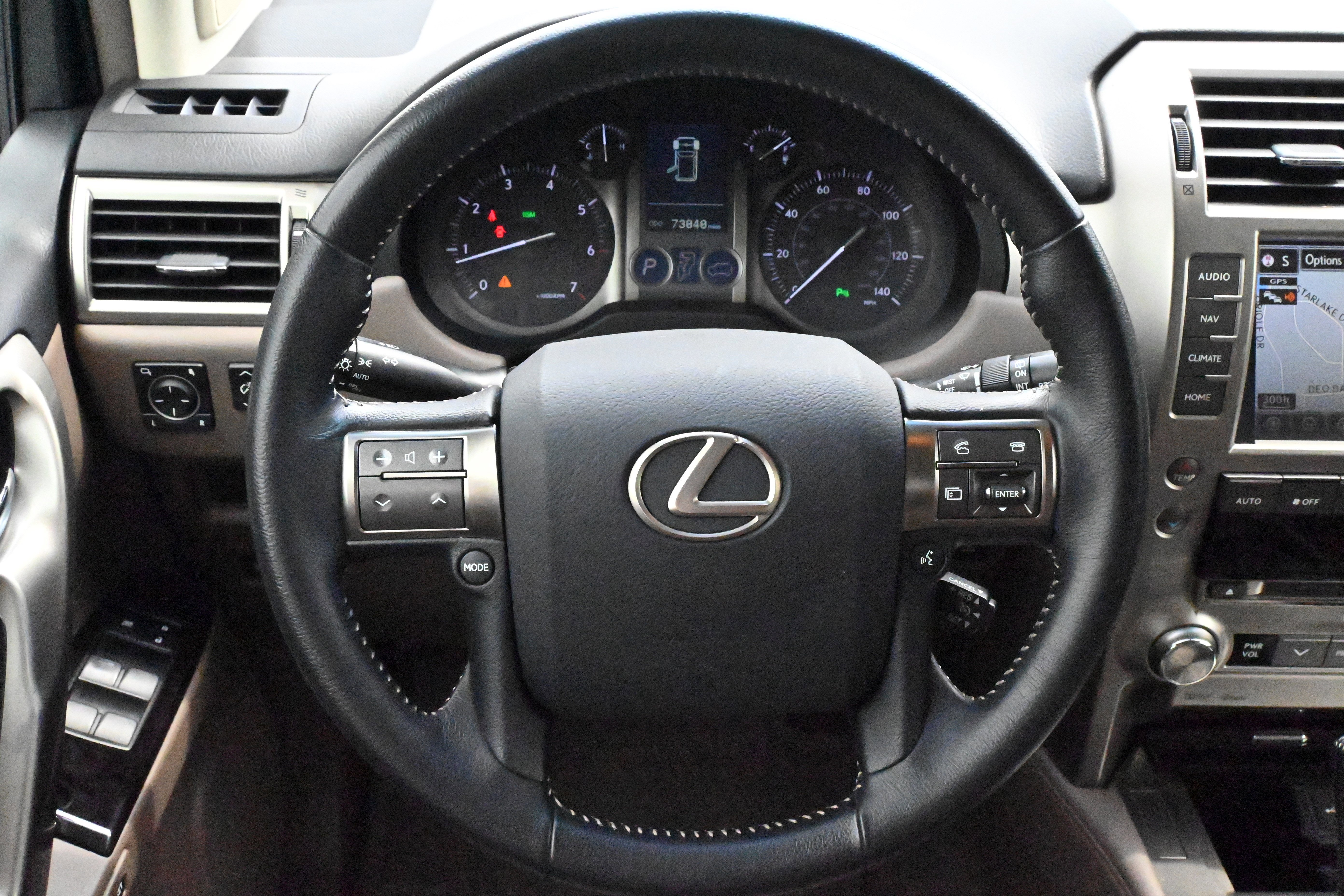 Used 2017 Lexus GX 460 AWD/4WD image 6