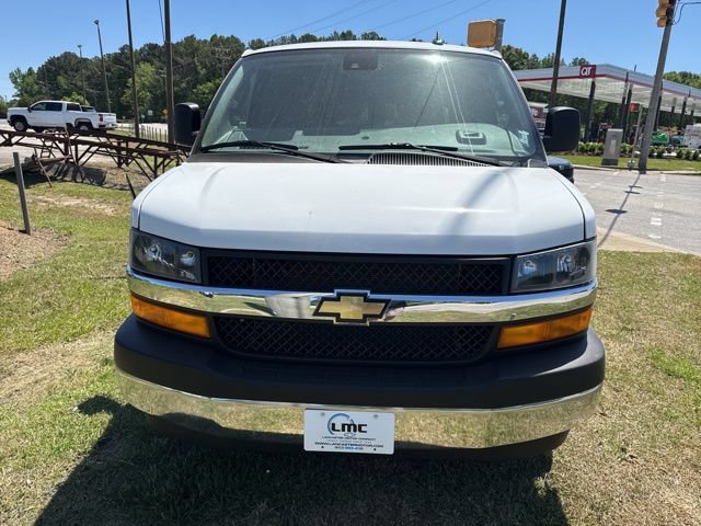 Used 2024 Chevrolet Express 3500 LT w/ LT Preferred Equipment Group RWD image 2