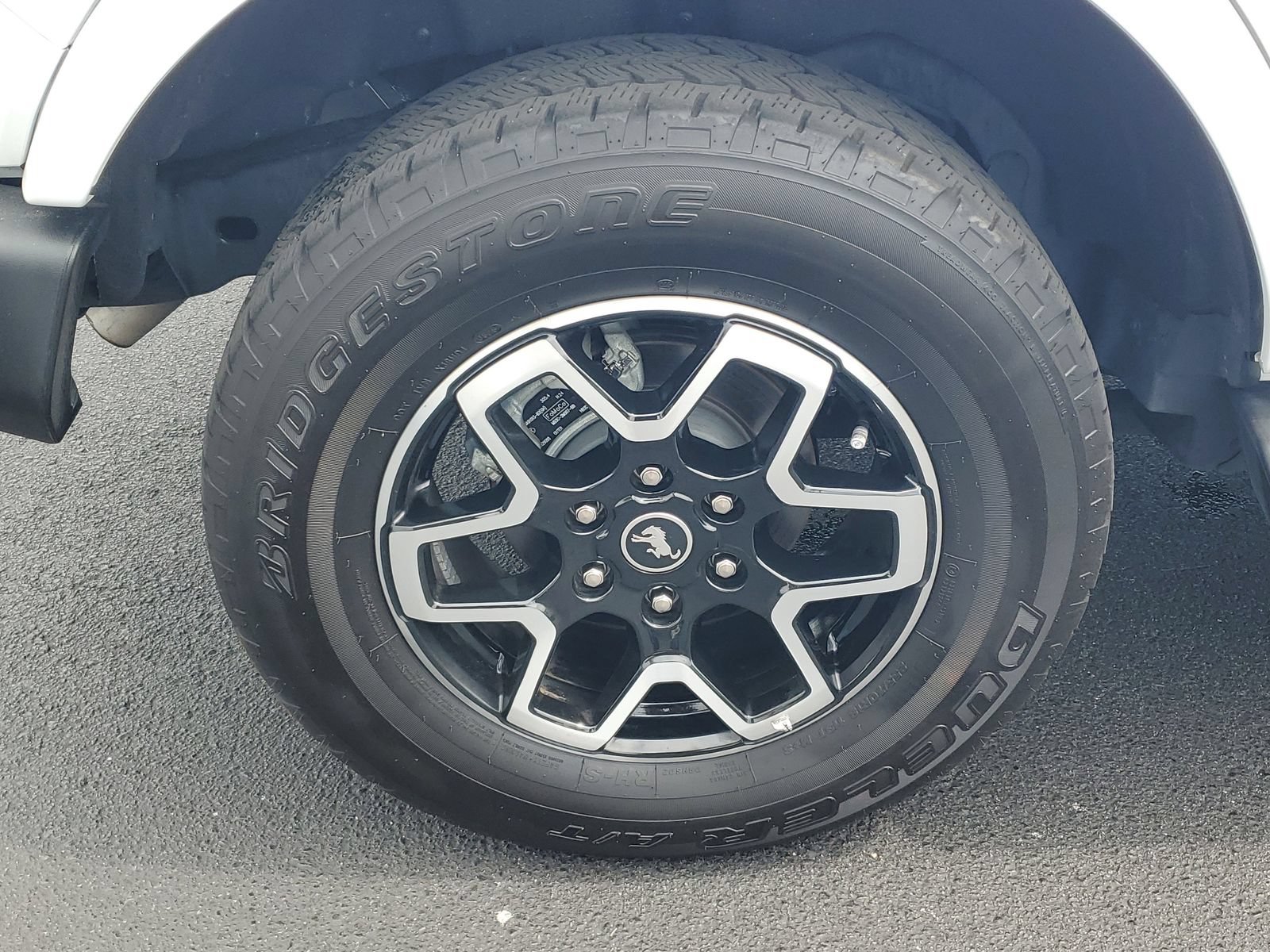 Certified 2025 Ford Bronco Outer Banks AWD/4WD image 5