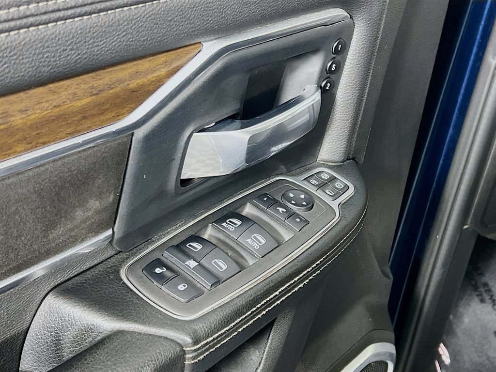 Used 2023 RAM 2500 Laramie AWD/4WD image 18