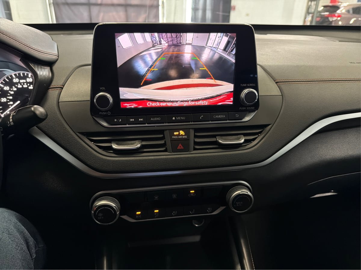 Used 2019 Nissan Altima 2.5 SR FWD image 27