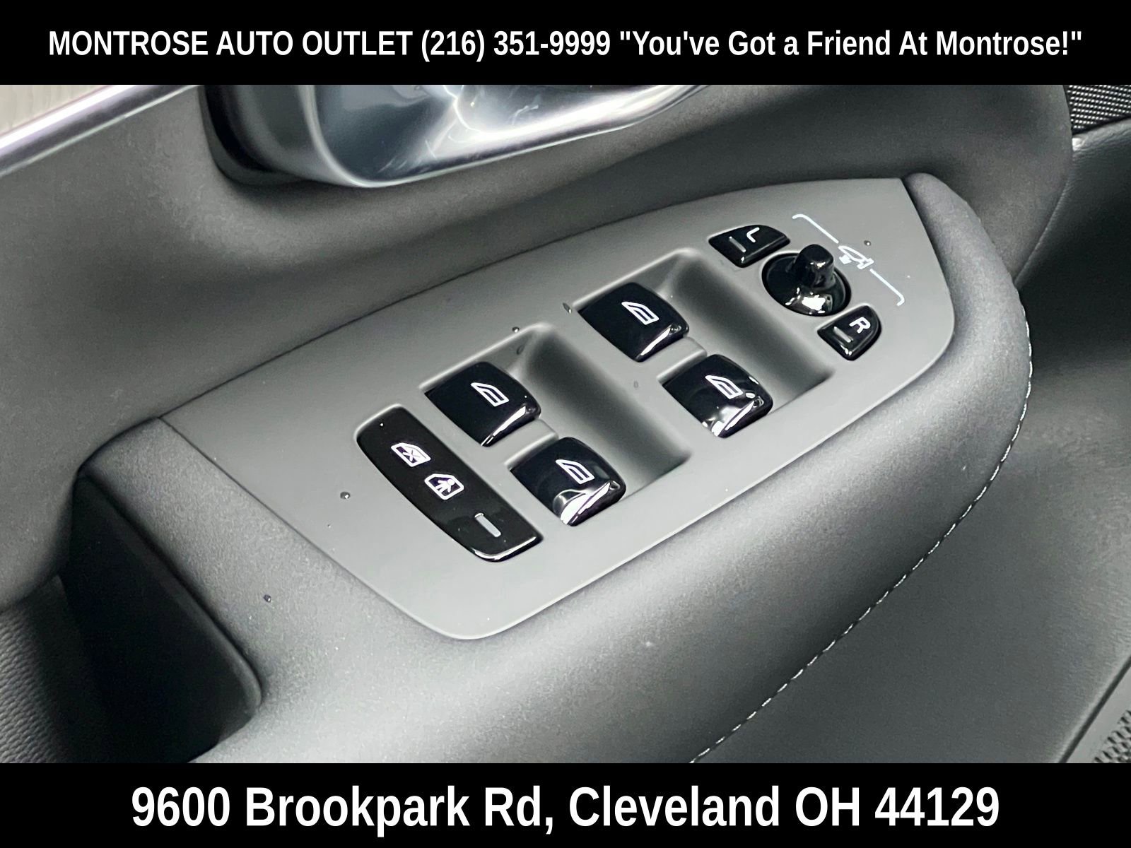 New 2026 Volvo XC90 B6 Ultra w/ Protection Package AWD/4WD image 32