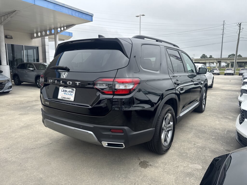 Certified 2026 Honda Pilot EX-L image 7