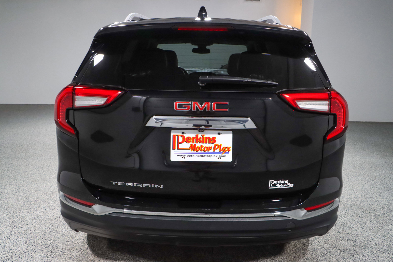 Used 2022 GMC Terrain SLT image 8
