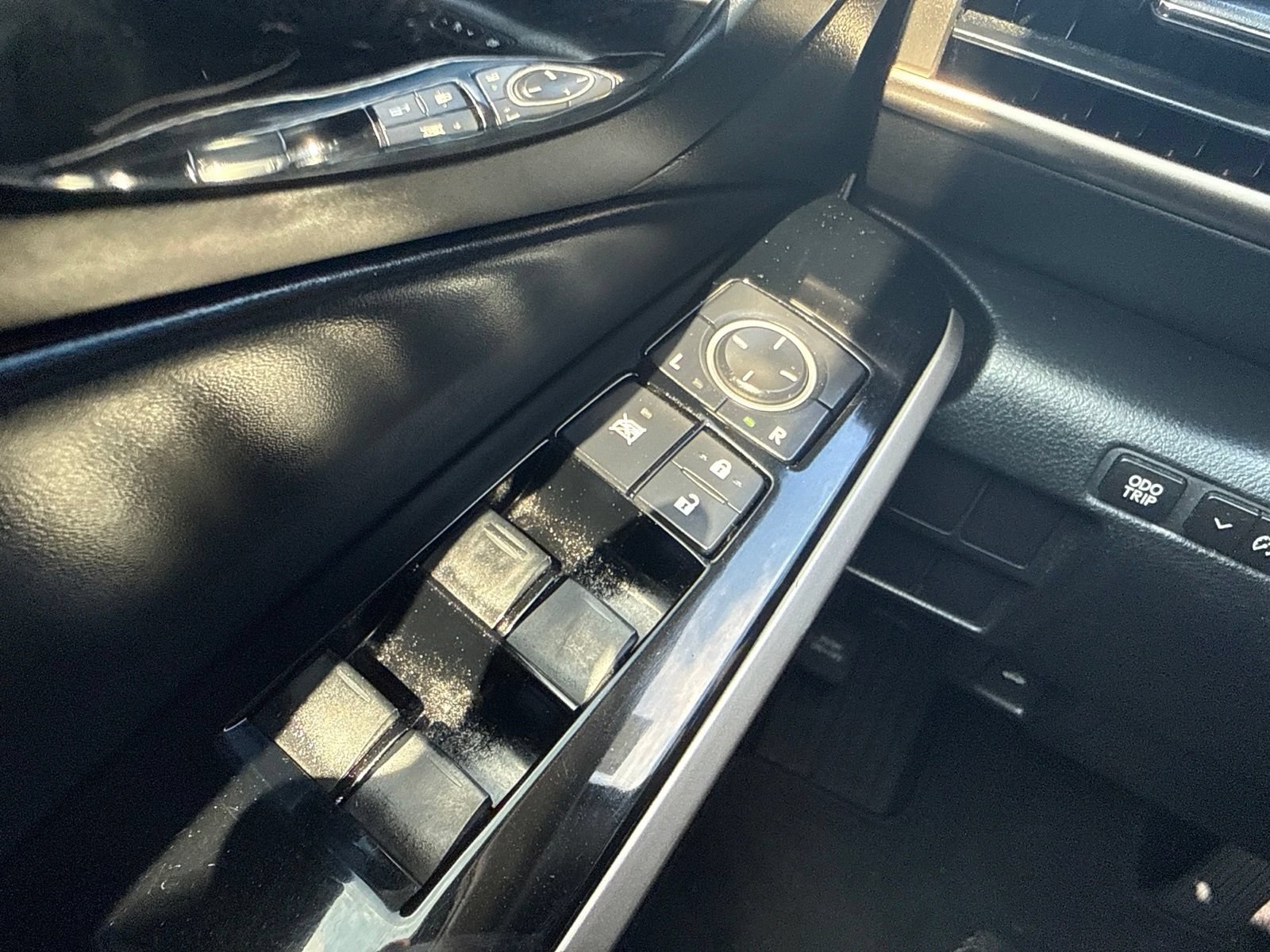 Used 2016 Lexus IS 300 AWD w/ Navigation System Package image 41