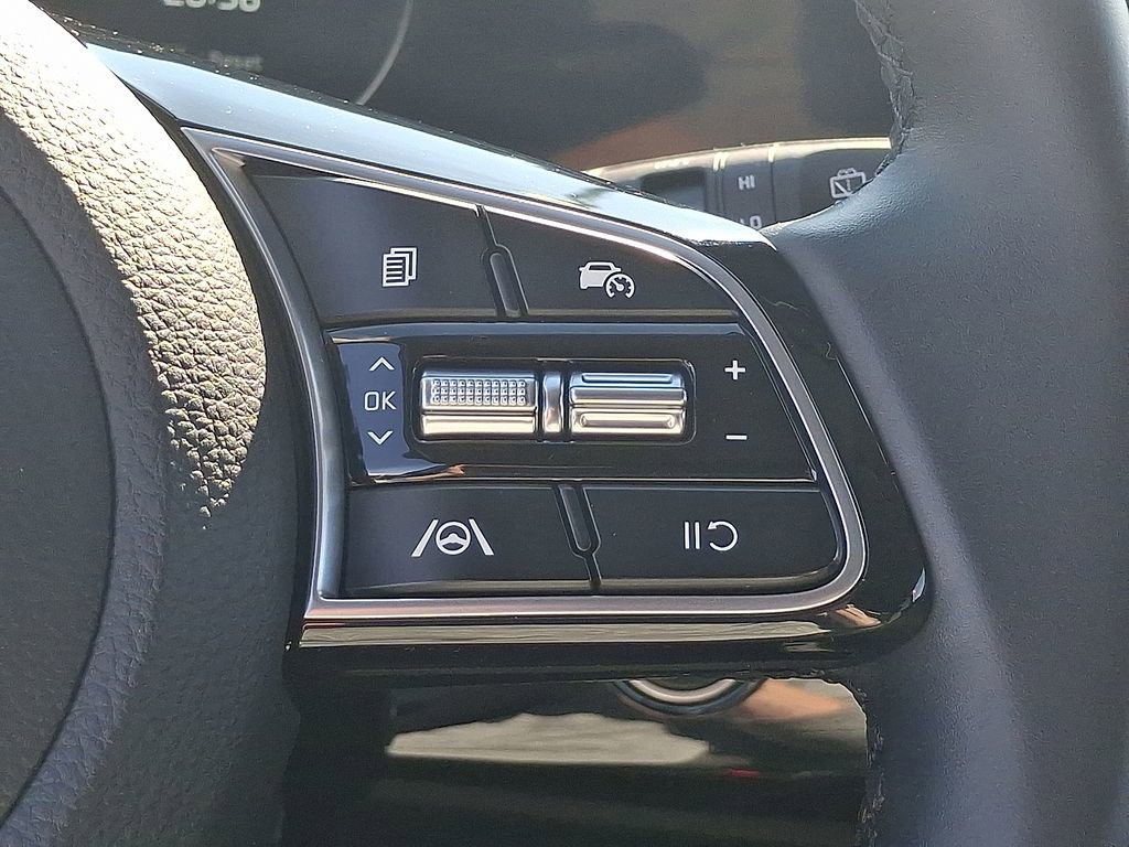 Certified 2024 Kia Seltos S image 17