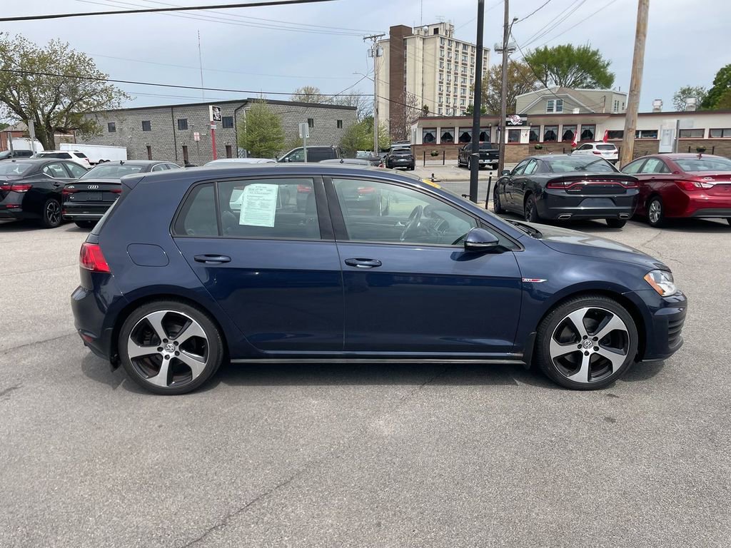 Used 2016 Volkswagen GTI SE FWD image 4