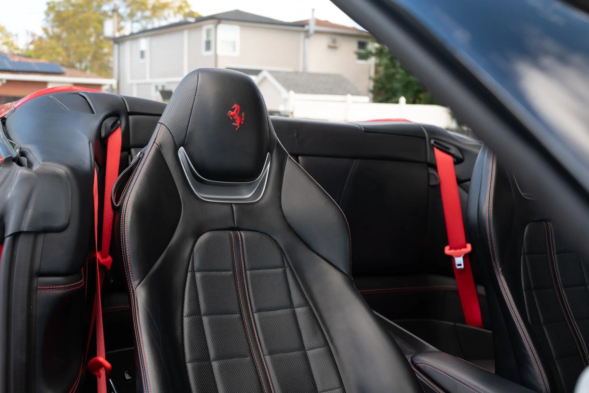 Used 2023 Ferrari Portofino M RWD image 32