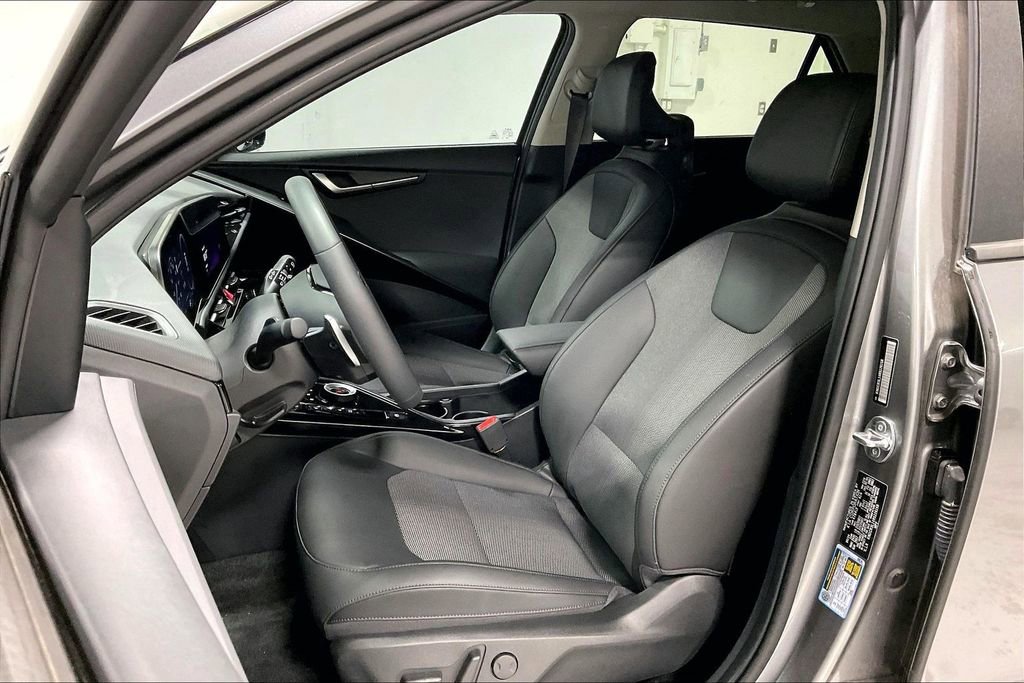 Used 2024 Kia Niro Wind w/ Wind Preserve Package FWD image 31