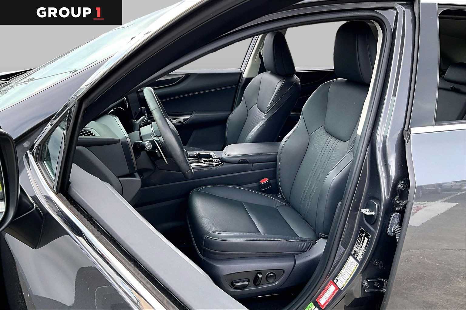 Used 2025 Lexus NX 250 FWD w/ Accessory Package (2T) image 7