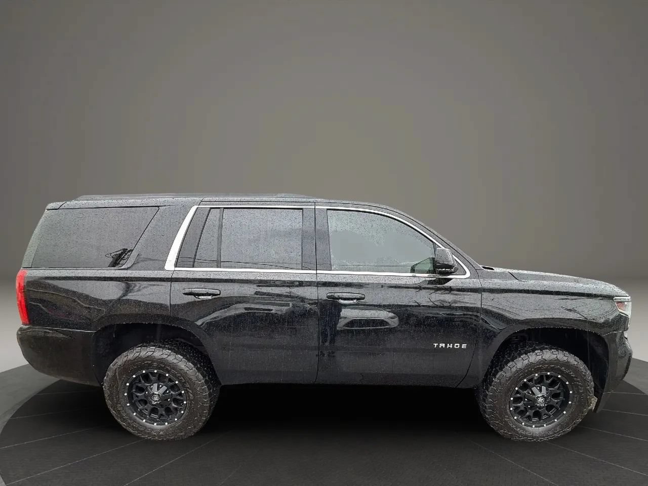 Used 2019 Chevrolet Tahoe LS AWD/4WD image 4