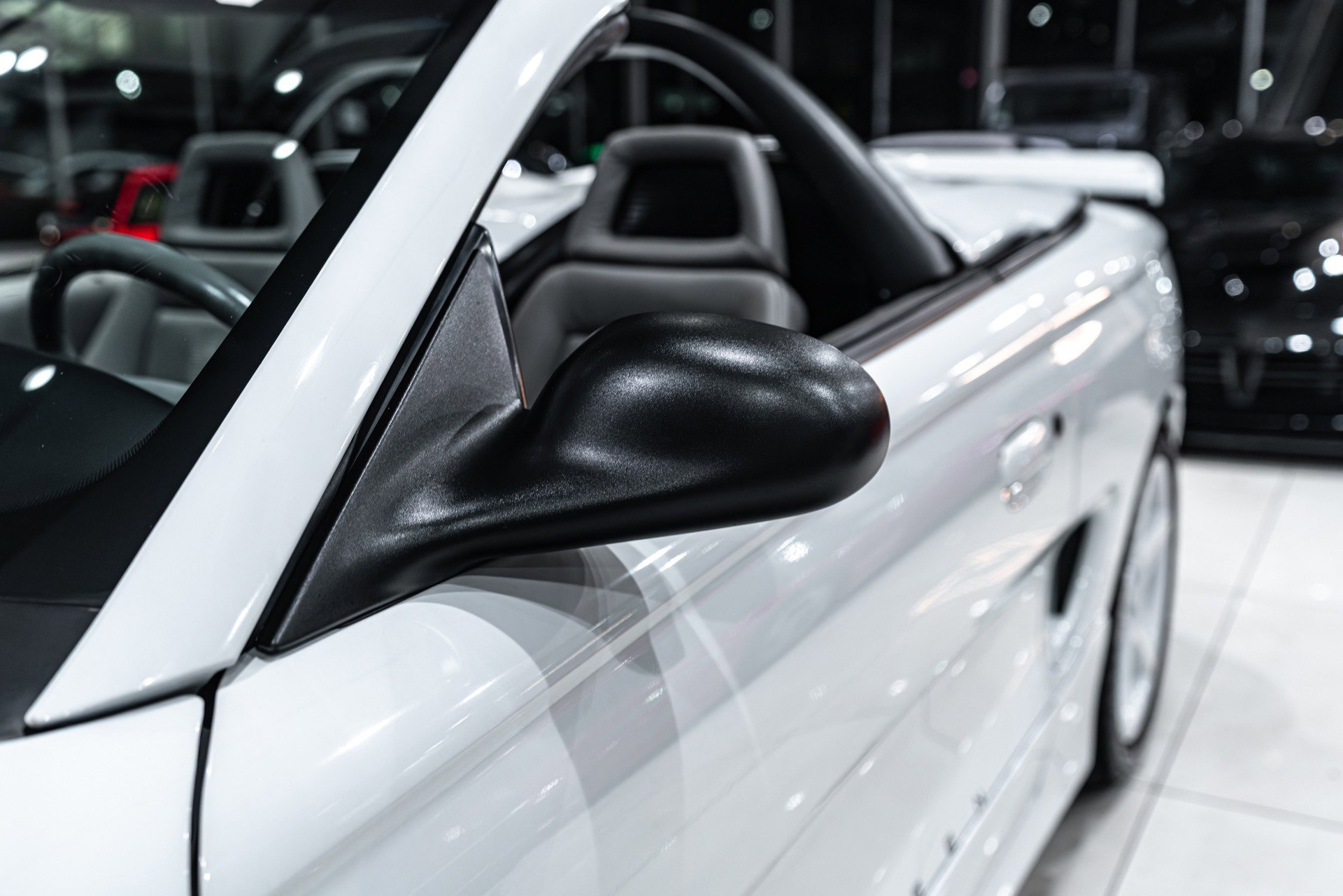 Used 1997 Ford Mustang Convertible image 39