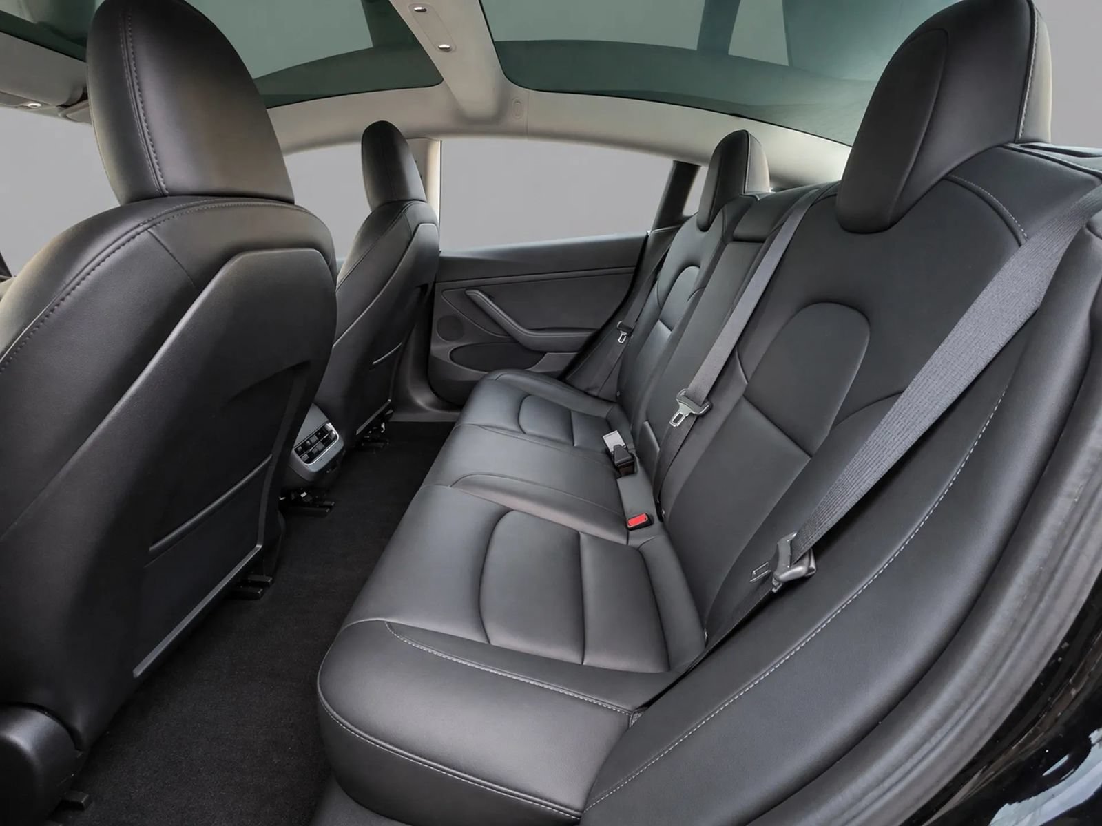 Used 2023 Tesla Model 3 Standard Range RWD image 24