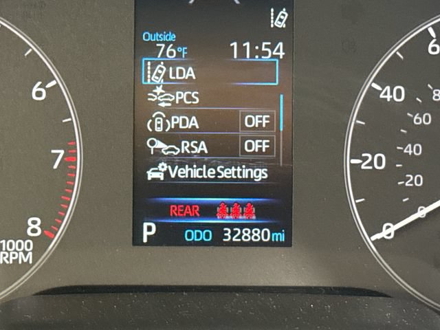 Certified 2025 Toyota Corolla LE FWD image 32