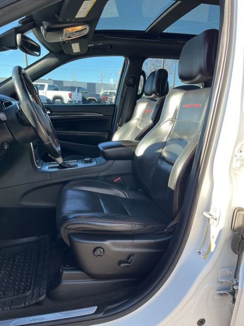 Used 2019 Jeep Grand Cherokee Trailhawk w/ Trailhawk Luxury Group AWD/4WD image 27
