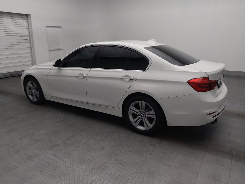 Used 2017 BMW 330i Sedan w/ Driver Assistance Package RWD image 3