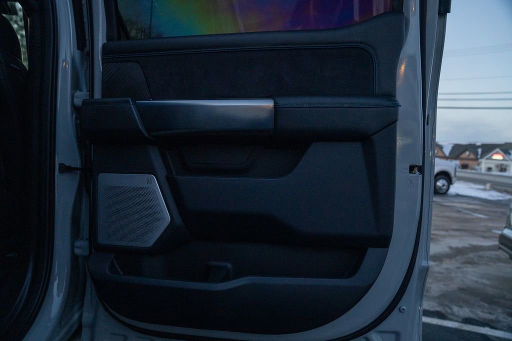 Used 2025 Ford F350 Platinum w/ FX4 Off-Road Package image 18