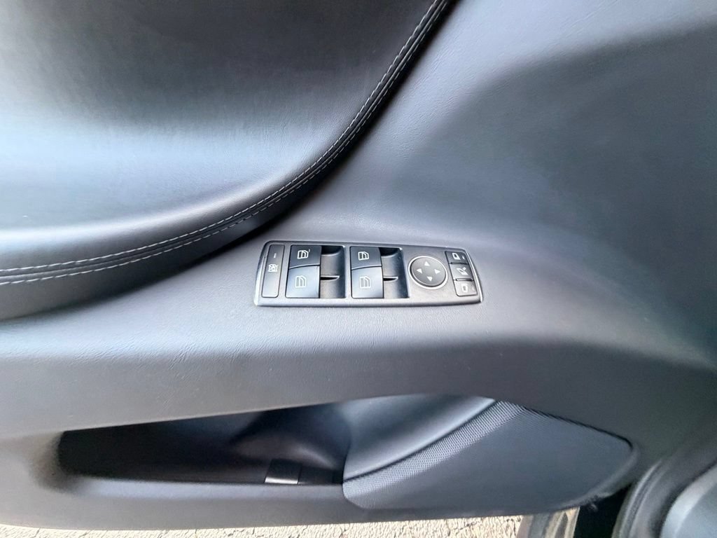 Used 2020 Tesla Model X Long Range AWD/4WD image 19