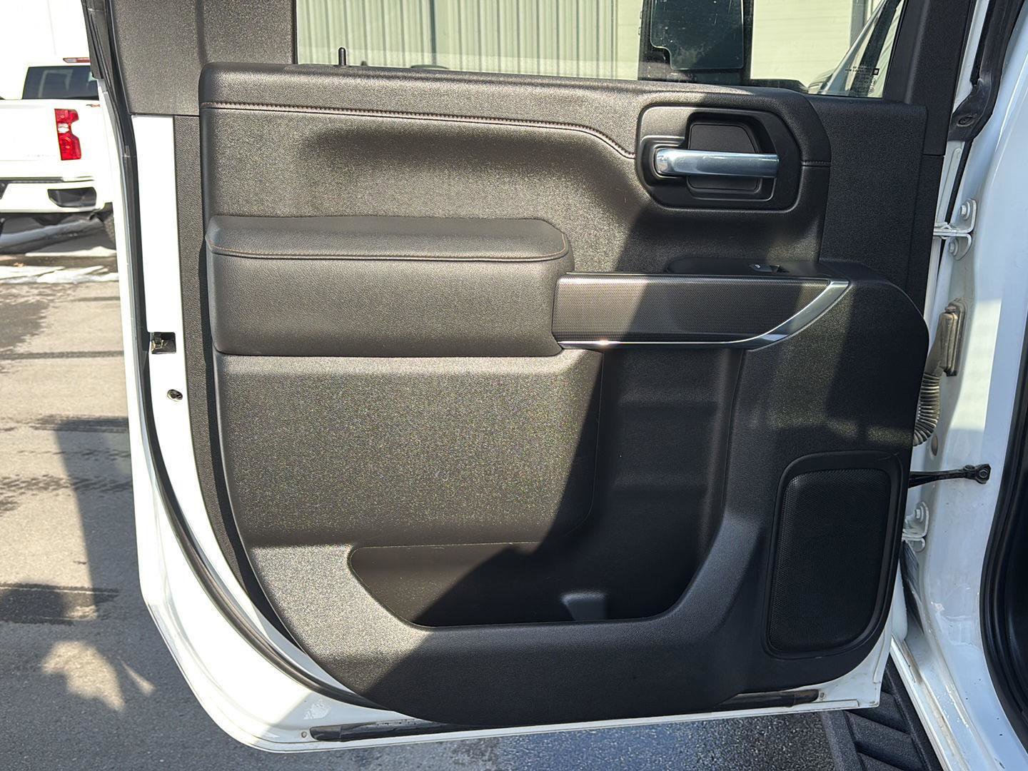 Used 2023 GMC Sierra 2500 AT4 w/ AT4 Premium Plus Package image 18