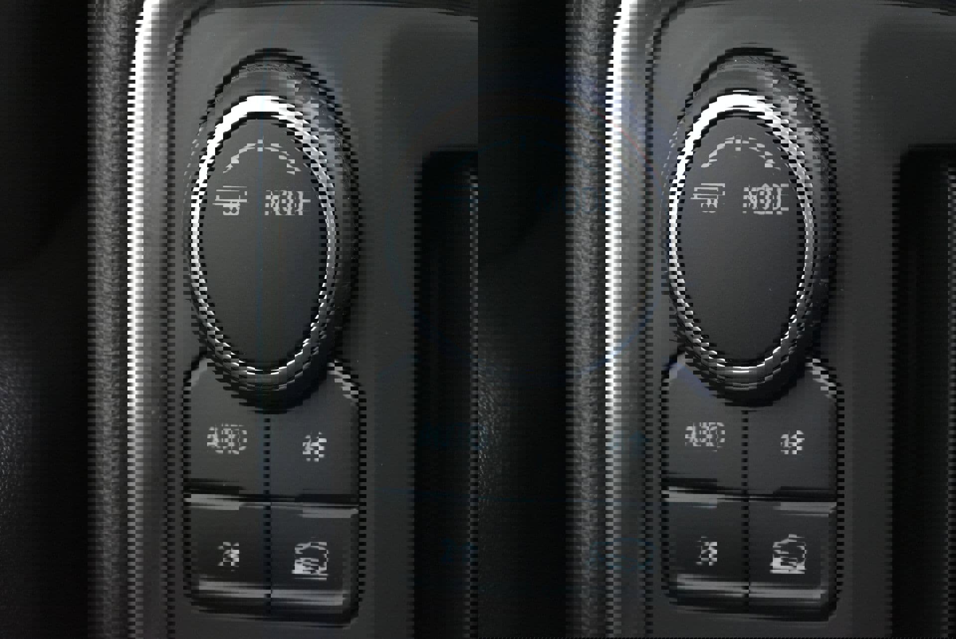 Used 2021 Chevrolet Silverado 1500 LTZ w/ LTZ Premium Package image 19