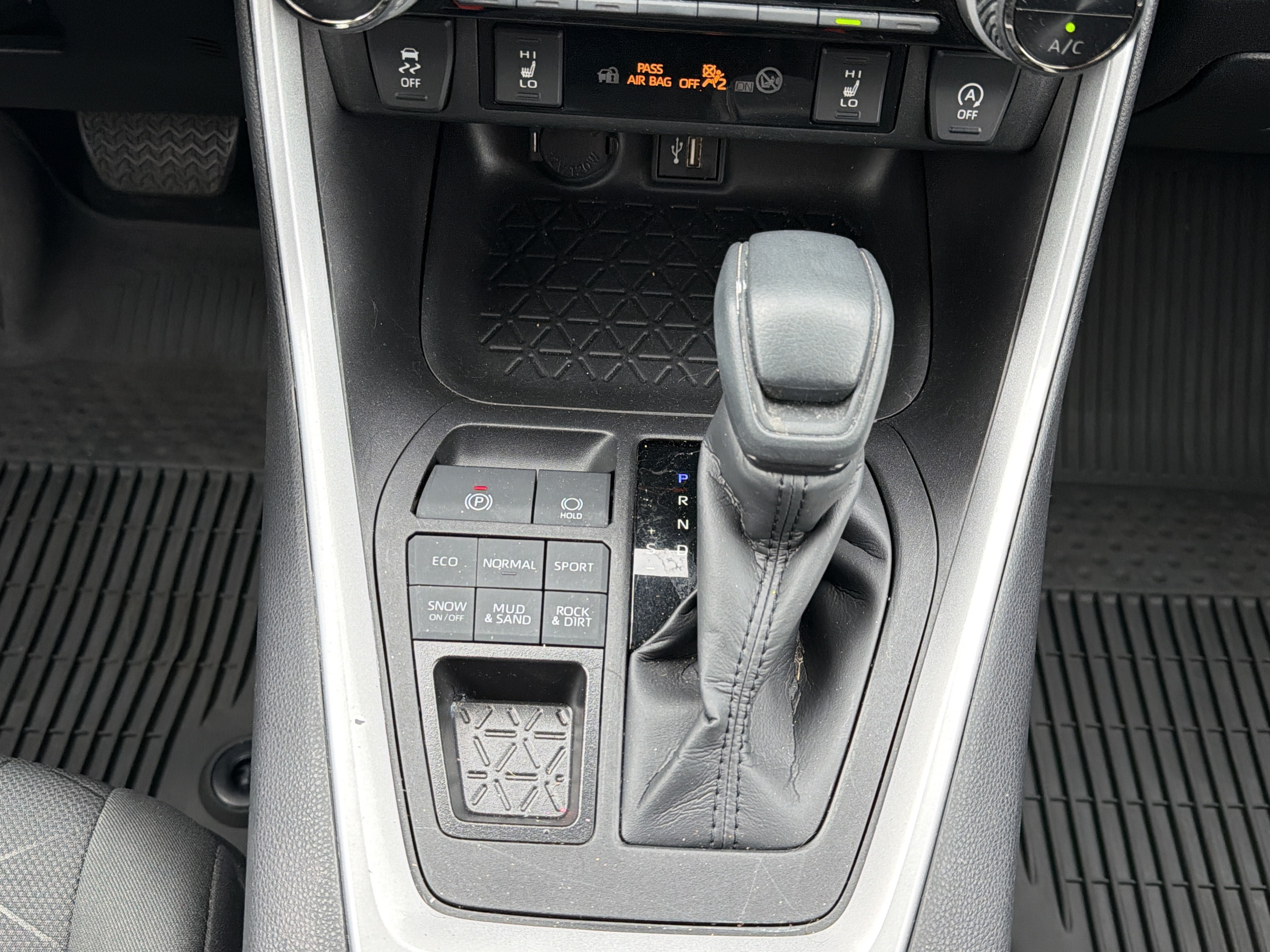 Used 2023 Toyota RAV4 XLE w/ Convenience Package AWD/4WD image 22