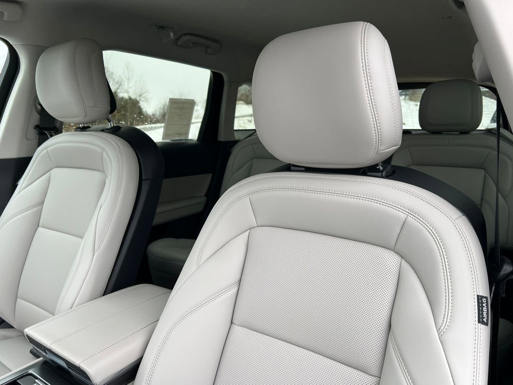 New 2026 Lincoln Nautilus Premier AWD/4WD image 10