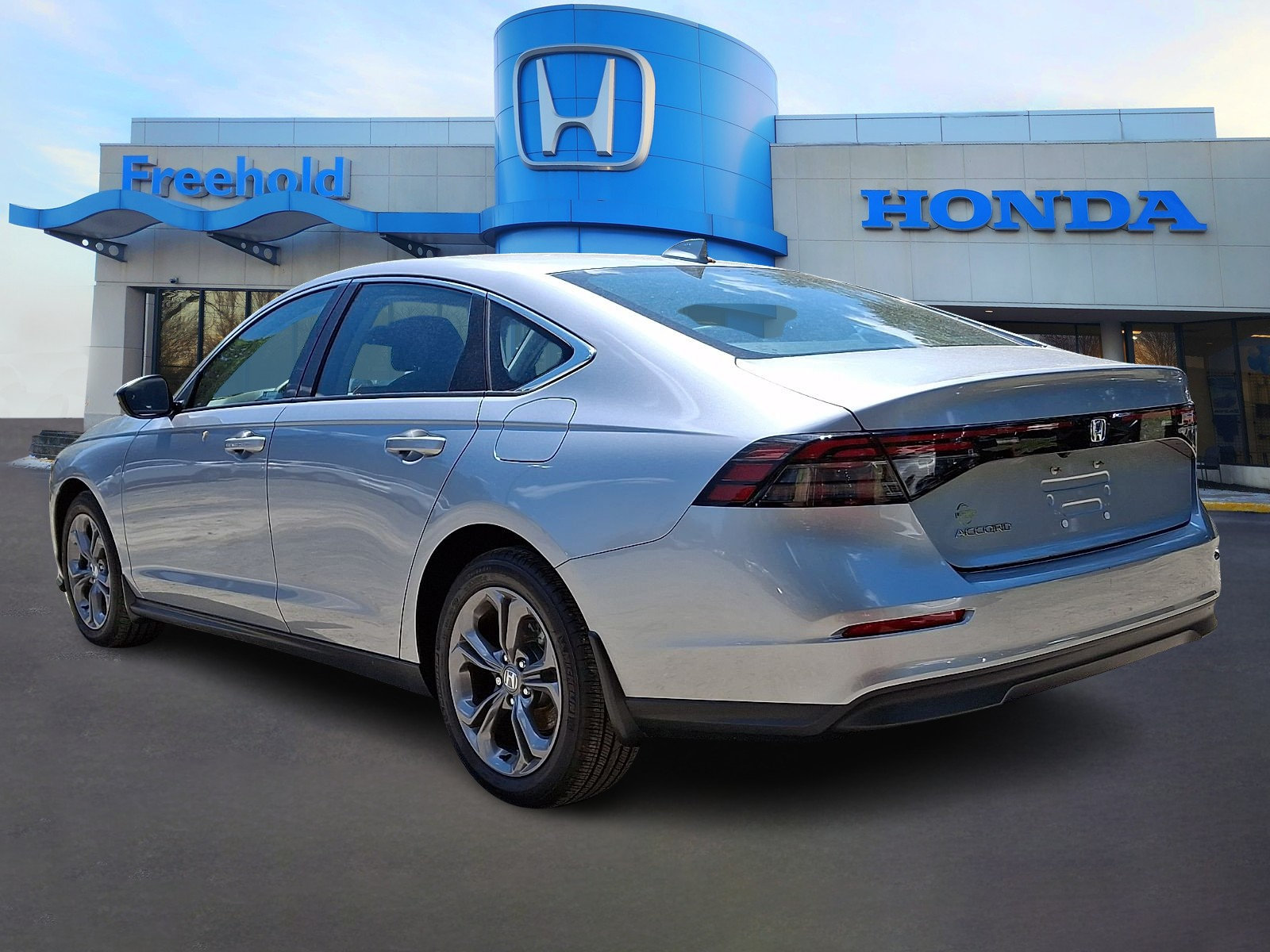 Used 2023 Honda Accord EX image 4