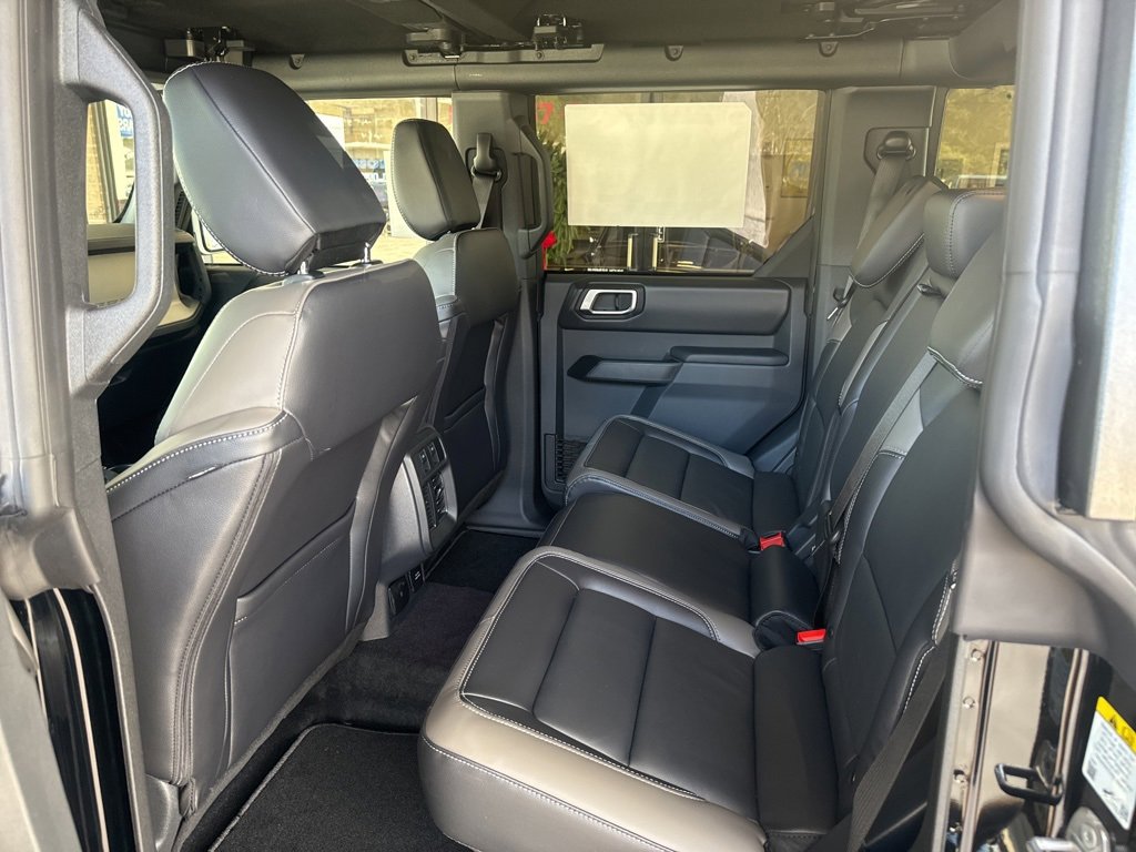 New 2025 Ford Bronco Outer Banks image 15