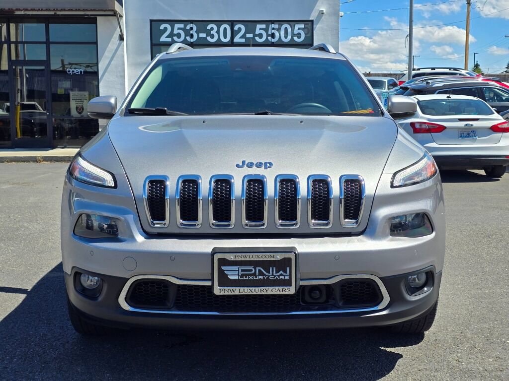 Used 2015 Jeep Cherokee Limited w/ Technology Group AWD/4WD image 3