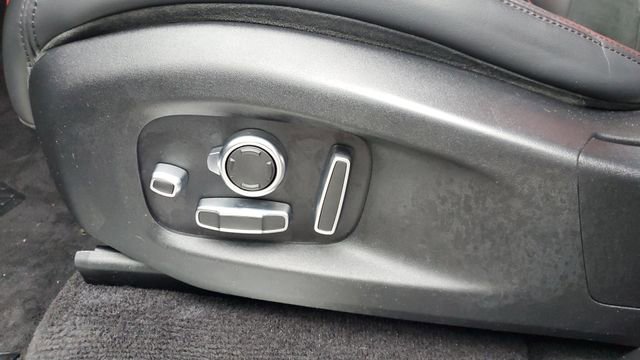 Used 2022 Land Rover Range Rover Sport SVR image 21