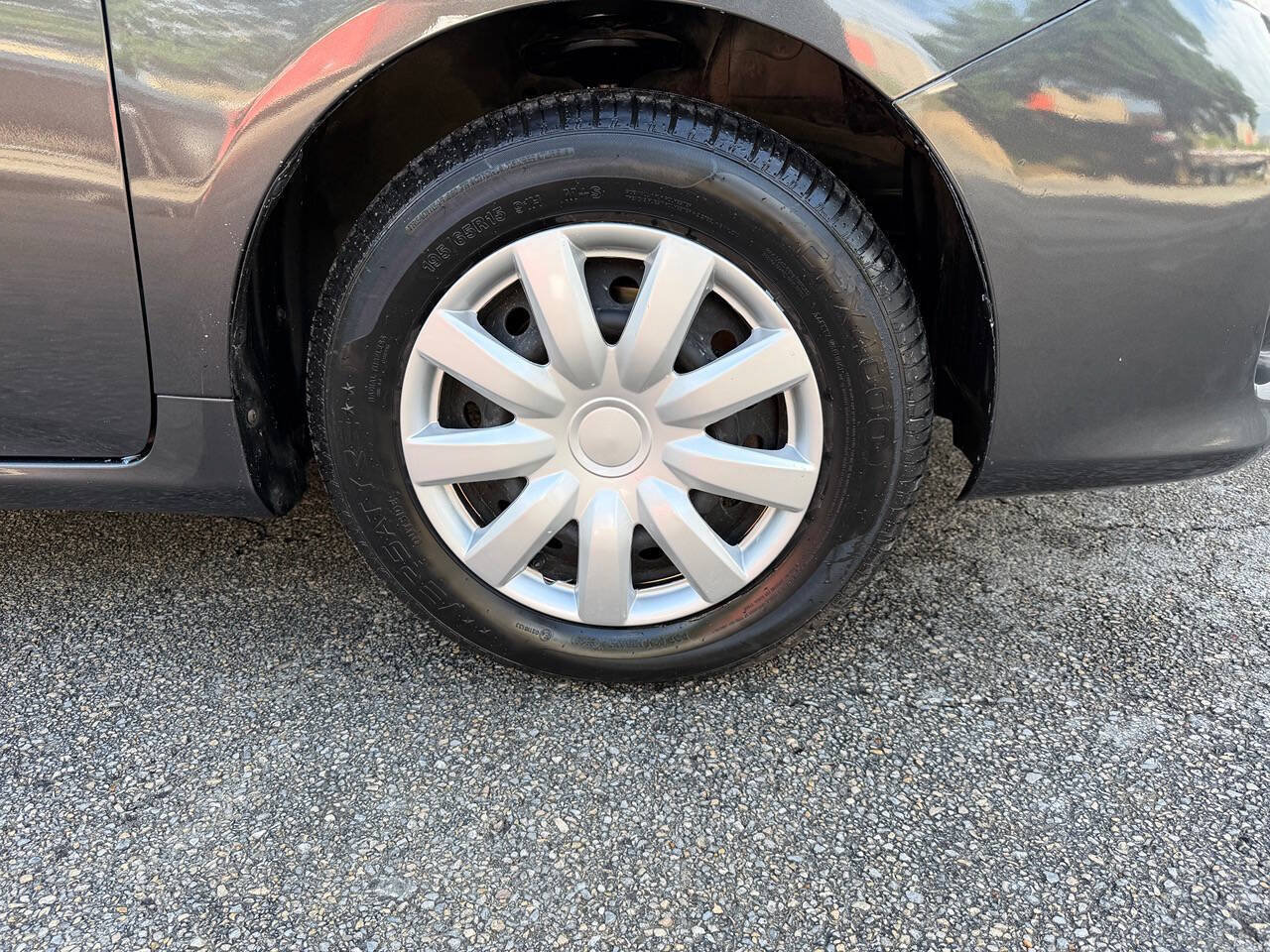 Used 2010 Toyota Corolla LE FWD image 27