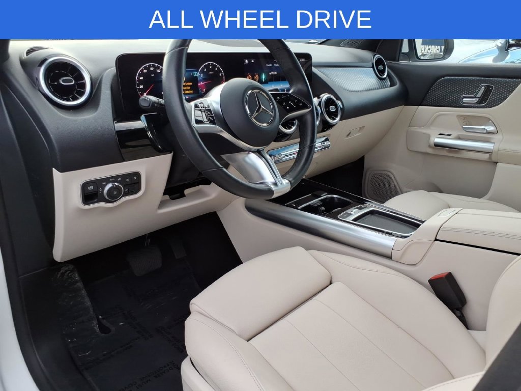 Used 2025 Mercedes-Benz GLA 250 4MATIC image 12