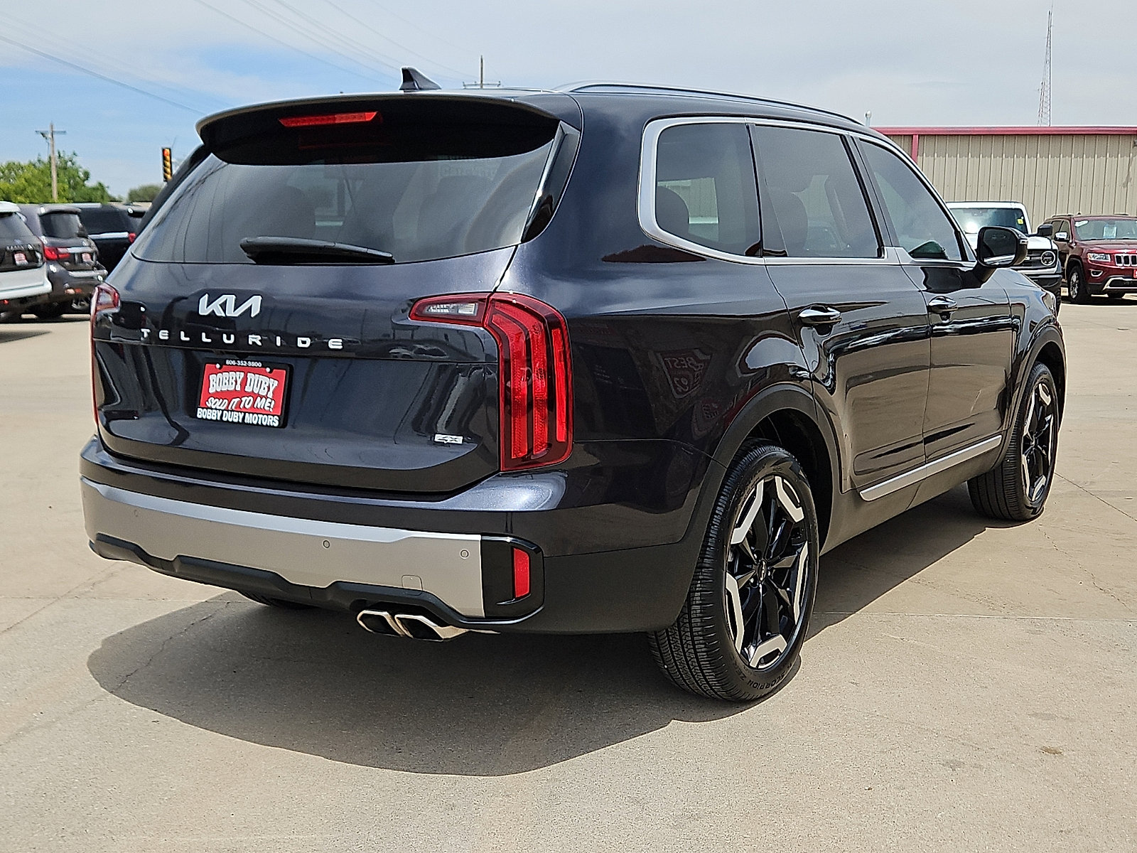 Used 2025 Kia Telluride S AWD/4WD image 3