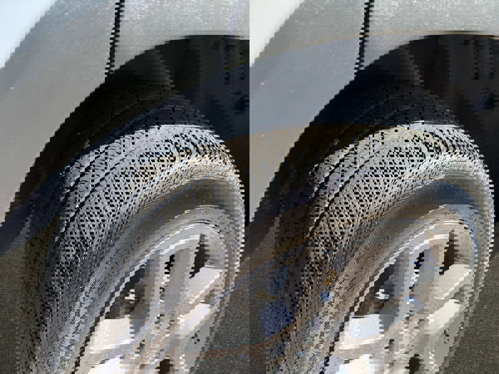 Used 2023 Honda Passport EX-L image 9