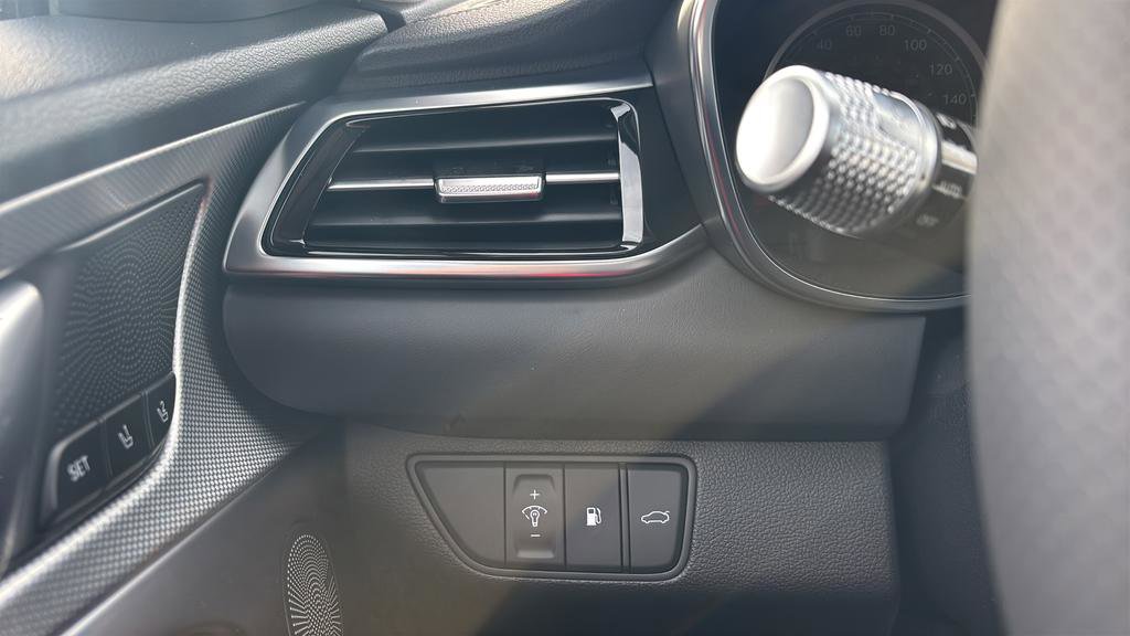 New 2026 Genesis G70 2.5T Prestige image 23