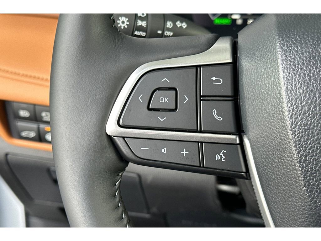 New 2026 Toyota Highlander Platinum image 27