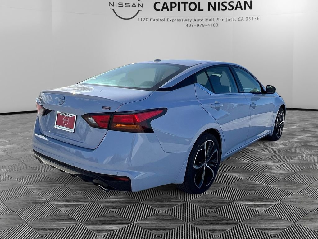 Certified 2024 Nissan Altima 2.5 SR w/ SR Premium Package image 6