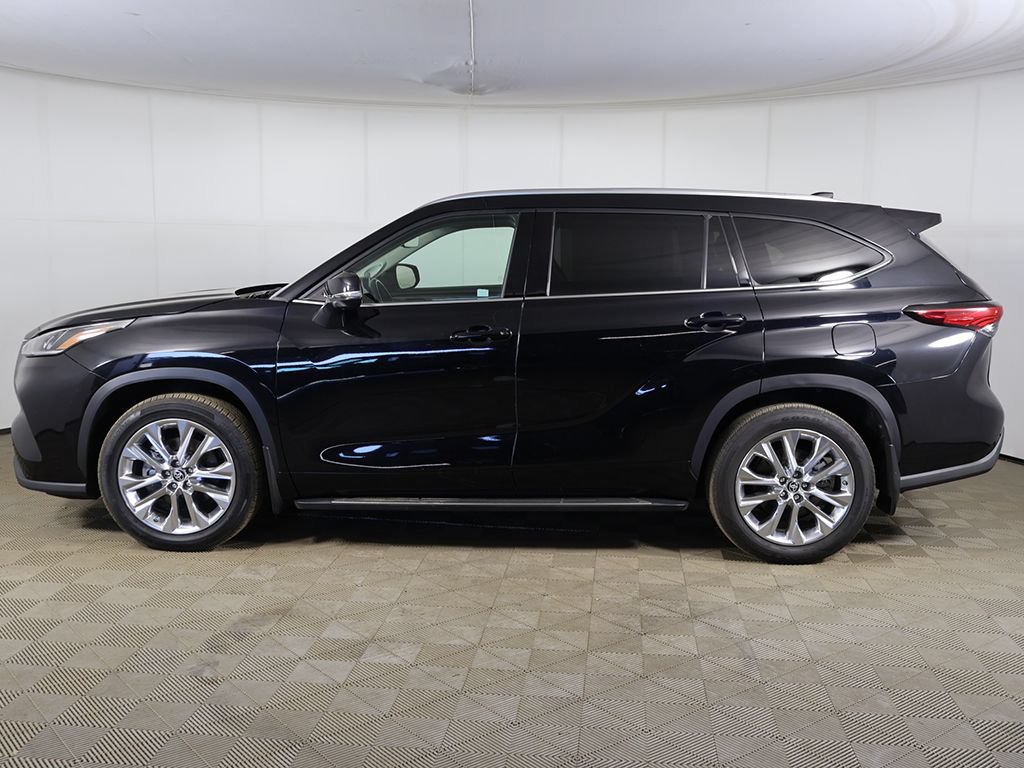 Used 2023 Toyota Highlander Limited AWD/4WD image 15